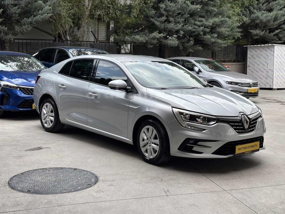 RENAULT MEGANE 2024 MODEL 36.000 KM HATASIZ