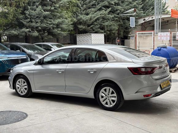 RENAULT MEGANE 2024 MODEL 36.000 KM HATASIZ