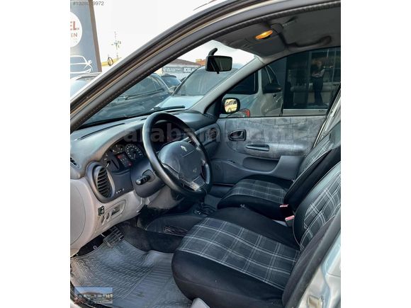 2001 MEGANE 1 KLİMALI OTOMATİK VİTES