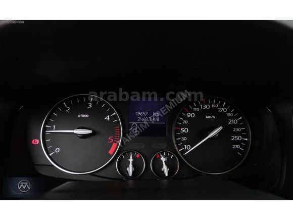 TAKSİM PREMİUM-2011 LATİTUDE PRİVİLAGE-SADECE 19.000 KMDE HATASZ