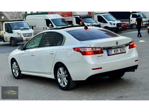 DERE MOTORS'DAN 2012 LATİTUDE 1.5 DCI PRIVILEGE SANRUFLU