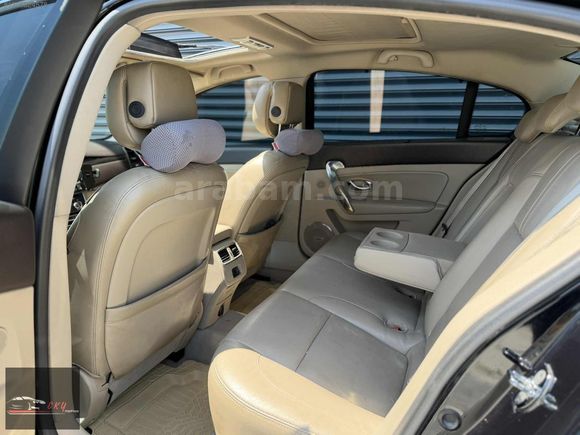 EKY MOTORS'DAN EMSALSİZ DOLULUKTA 1.5 dCİ LATİTUDE!
