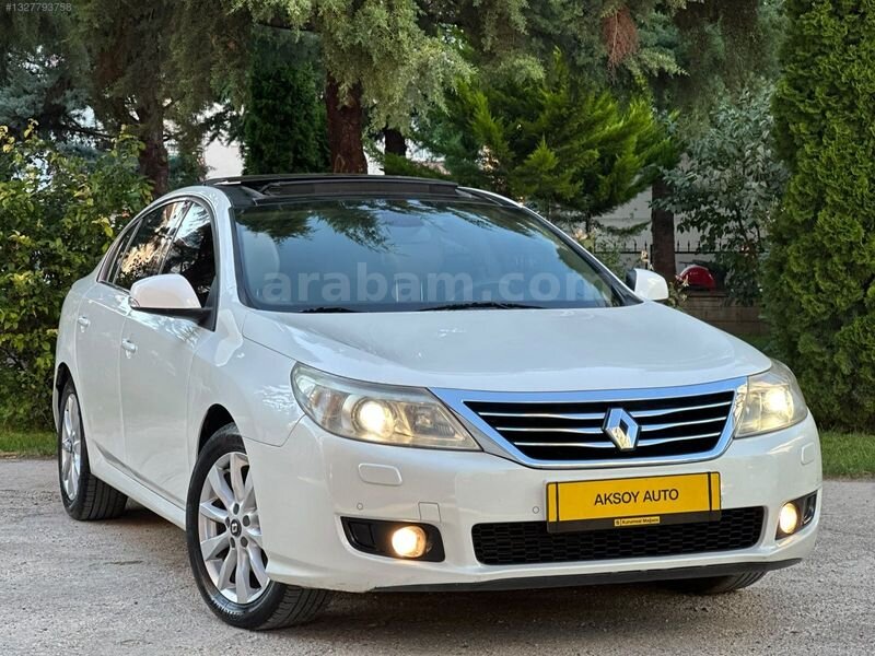Galeriden Renault Latitude 1.5 dCi Executive 2011 Model Tokat 162.000 km Beyaz