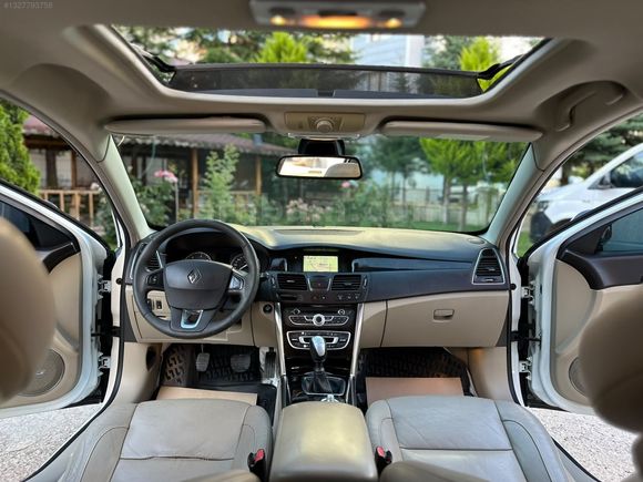 2011 MODEL RENAULT LATİTUDE EXECUTİVE 162 BİN KM CAM TAVAN MASAJ