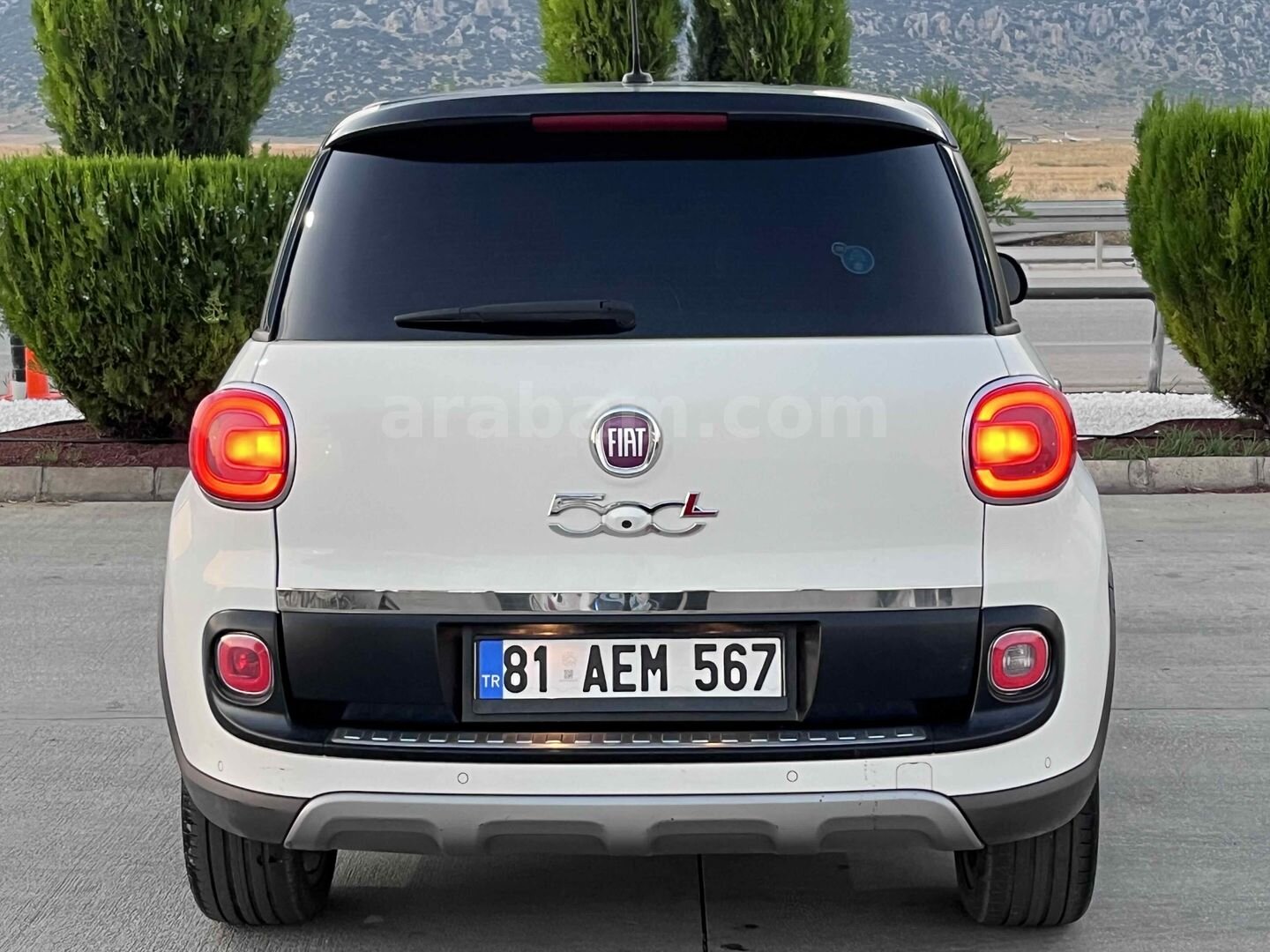 Galeriden Fiat 500 Ailesi 500L 1.3 Mjet RockStar 2014 Model Burdur 169.000 km Beyaz 4