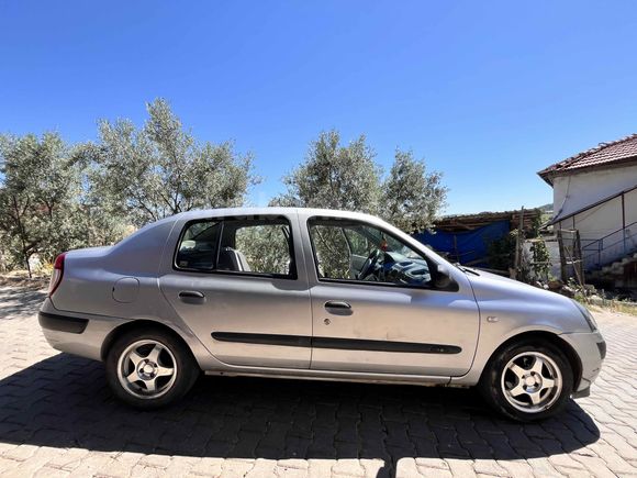Sahibinden Renault Clio 1.4 Alize 2006 Model 