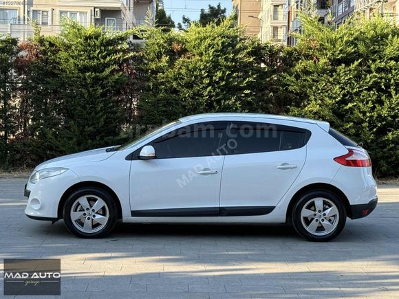 *MAD AUTO*2011 RENAULT MEGANE 1.5 DCİ DEĞİŞENSİZ TERTEMİZ