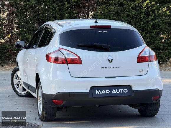 *MAD AUTO*2011 RENAULT MEGANE 1.5 DCİ DEĞİŞENSİZ TERTEMİZ