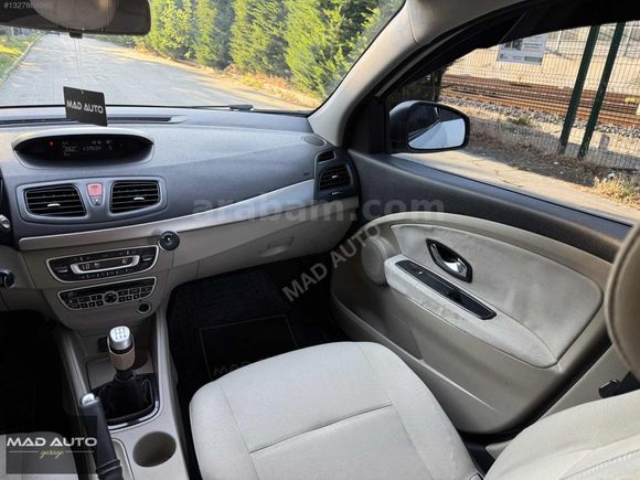 *MAD AUTO*2011 RENAULT MEGANE 1.5 DCİ DEĞİŞENSİZ TERTEMİZ