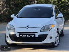 *MAD AUTO*2011 RENAULT MEGANE 1.5 DCİ DEĞİŞENSİZ TERTEMİZ
