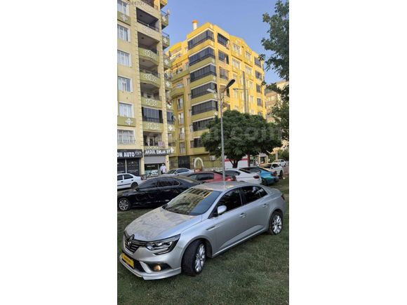 ADN MOTOR's TAN İCON MEGANE DÜŞÜK KM