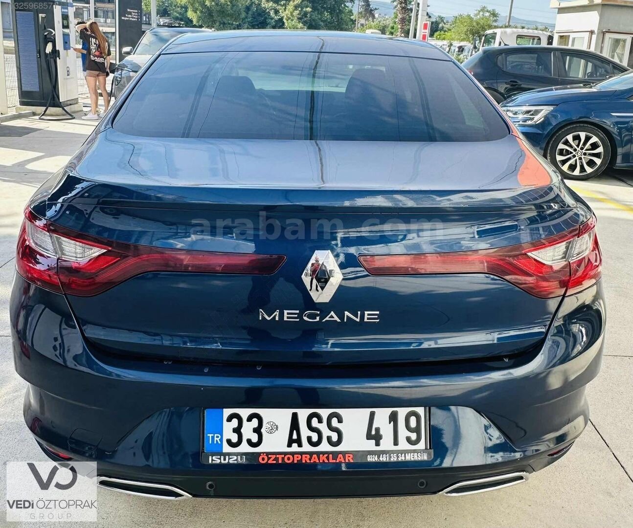 Galeriden Renault Megane 1.5 Blue DCI Icon 2023 Model Mersin 202.500 km Lacivert 7