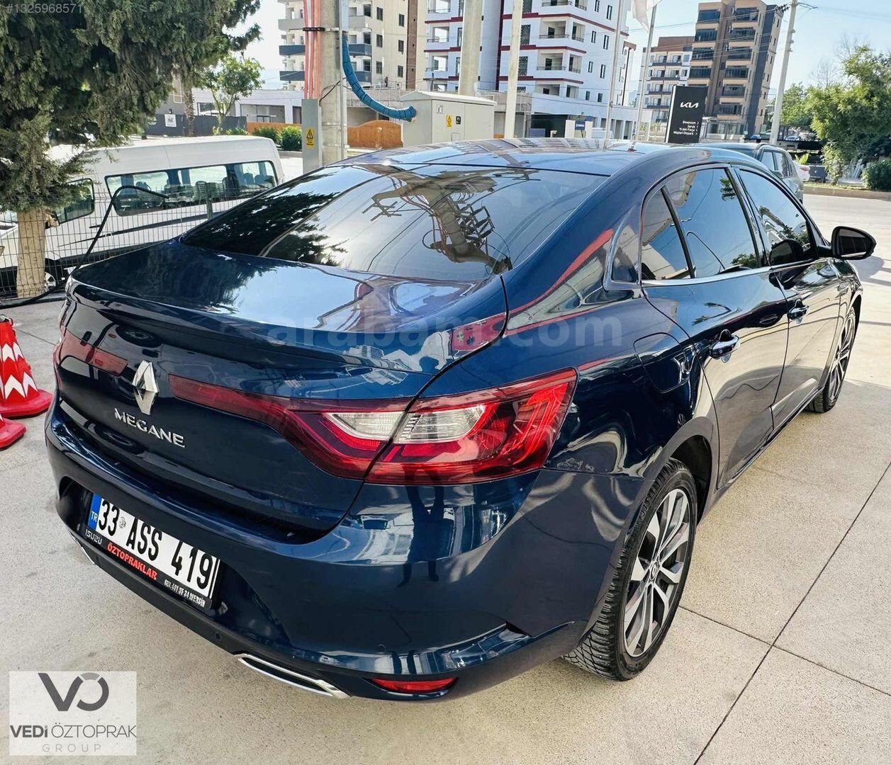 Galeriden Renault Megane 1.5 Blue DCI Icon 2023 Model Mersin 202.500 km Lacivert 6