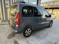 Galeriden Citroen Berlingo 1.6 HDi Combi Silverline 2011 Model Van