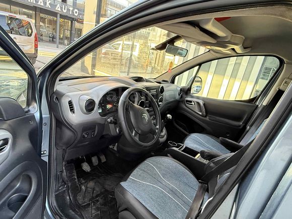 Galeriden Citroen Berlingo 1.6 HDi Combi Silverline 2011 Model Van