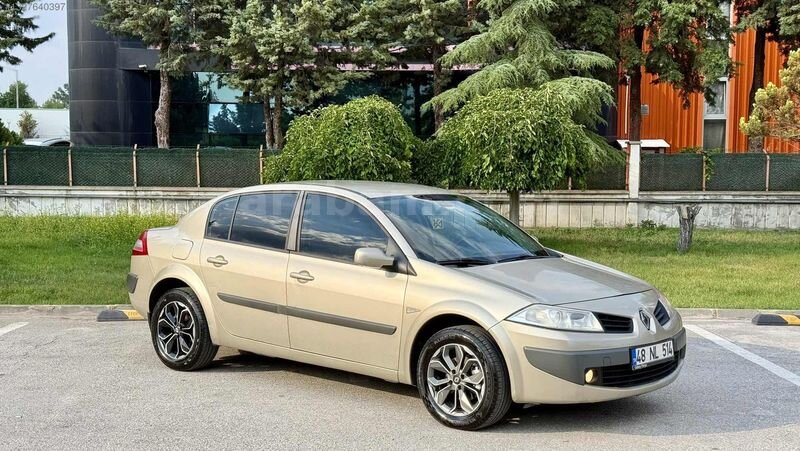 Galeriden Renault Megane 1.5 dCi Expression Plus 2007 Model Konya 228.000 km Kahverengi