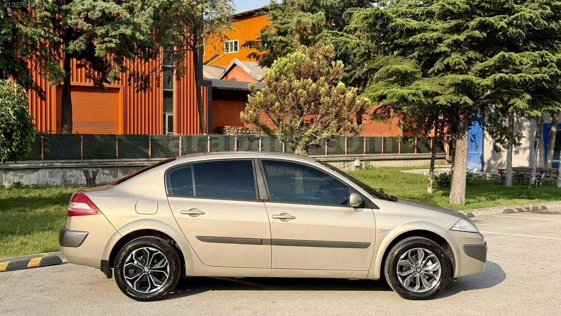 Galeriden Renault Megane 1.5 dCi Expression Plus 2007 Model Konya 228.000 km Kahverengi 4