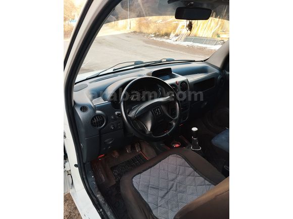 Sahibinden peugeot partner 1.9