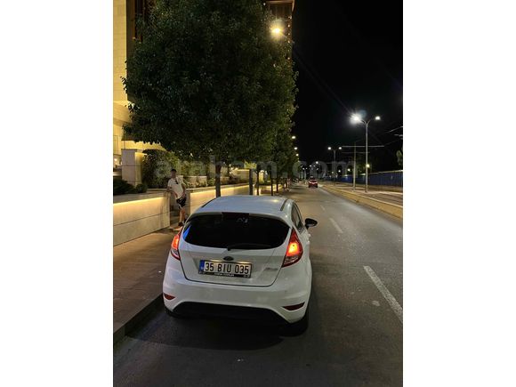 Sahibinden Ford Fiesta 1.6 Titanium 2014 Model 