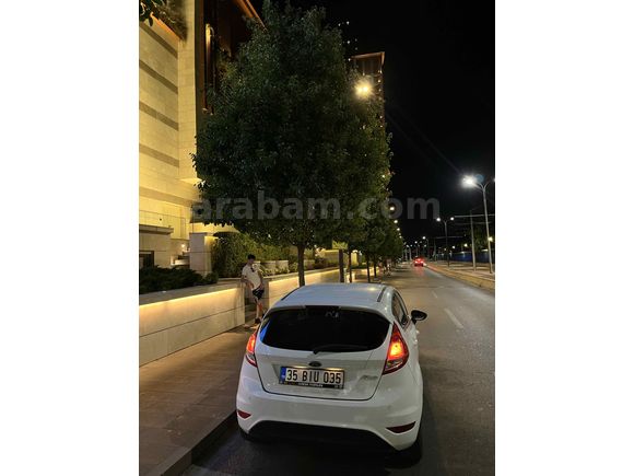 Sahibinden Ford Fiesta 1.6 Titanium 2014 Model 