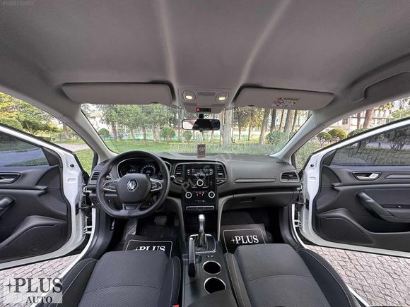 PLUS AUTO'DAN RENAULT MEGANE 1.5 BLUE DCI JOY EDC
