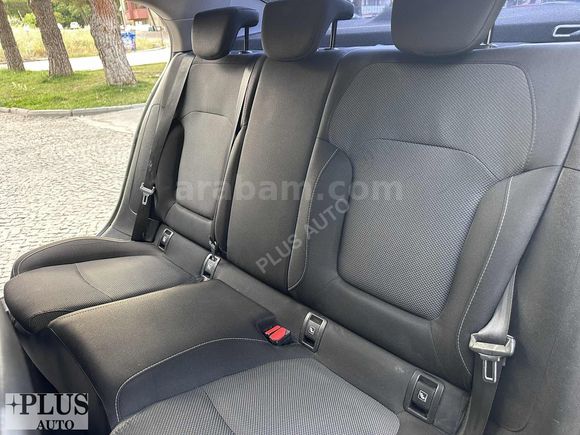 PLUS AUTO'DAN RENAULT MEGANE 1.5 BLUE DCI JOY EDC