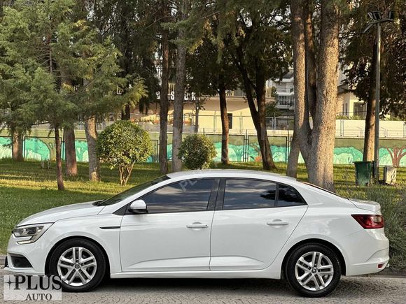PLUS AUTO'DAN RENAULT MEGANE 1.5 BLUE DCI JOY EDC