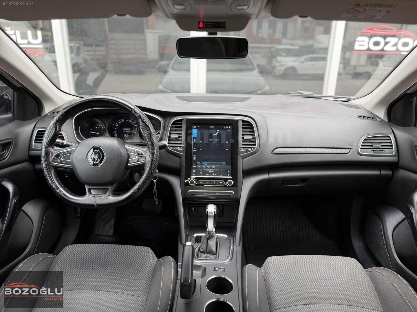 Galeriden Renault Megane 1.5 Blue DCI Joy 2020 Model Konya 210.000 km Beyaz 4