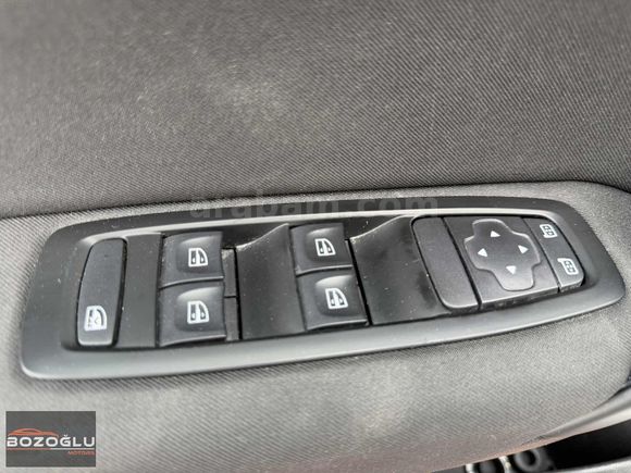 BOZOĞLU'DAN / 2020'MODEL 1.5 BLUE DCİ JOY OTOMATİK TESLA EKRAN