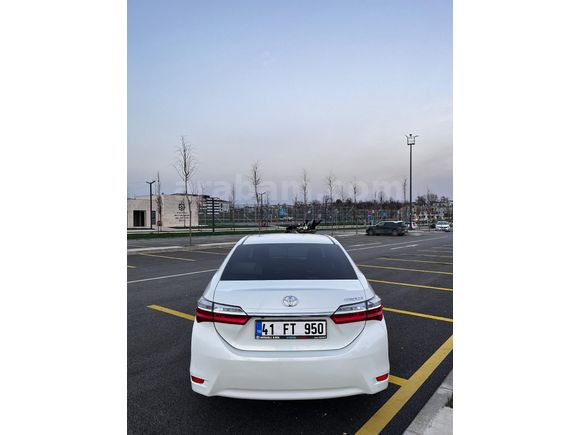 Sahibinden Toyota Corolla 1.4 D-4D Advance 2018 Model