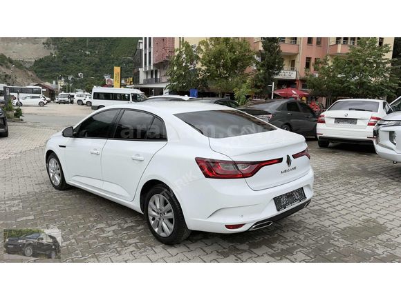 2022 RENAULT MEGANE 1.5 DCİ JOY EDC 159.000 KM EMSALSİZ !