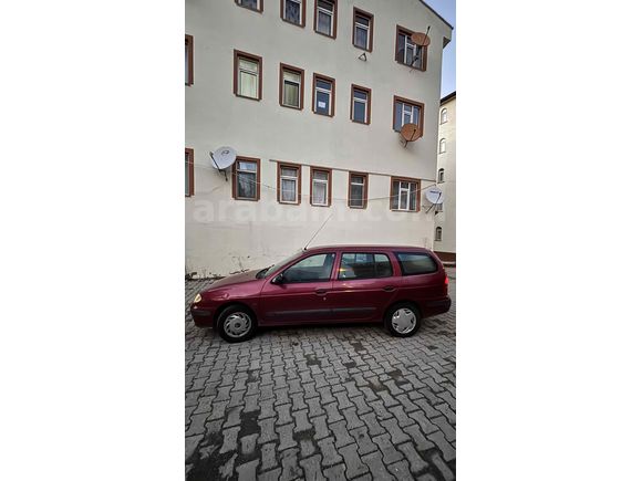 Sahibinden Renault Megane 1.4 RTA 2001 Model 