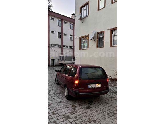 Sahibinden Renault Megane 1.4 RTA 2001 Model 