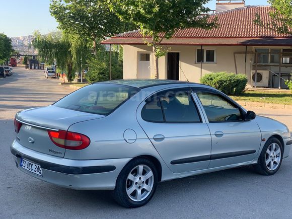 Sahibinden Renault Megane 1.6 RTE 2000 Model