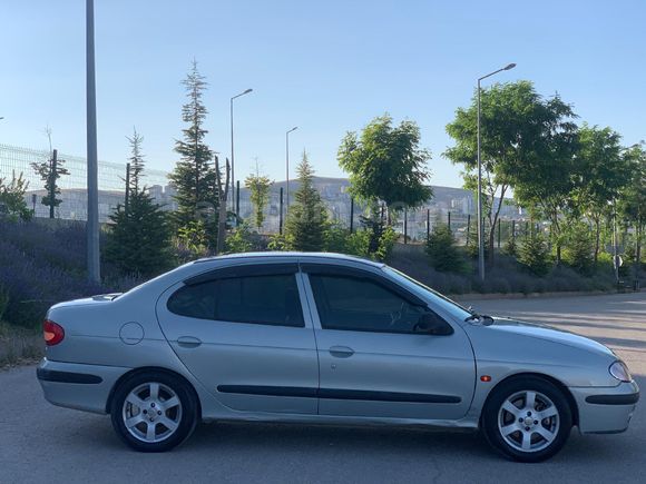 Sahibinden Renault Megane 1.6 RTE 2000 Model