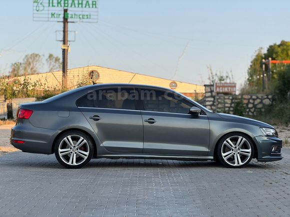 VOLKSWAGEN JETTA 1.2 TSI 2011