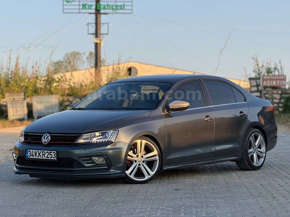 VOLKSWAGEN JETTA 1.2 TSI 2011