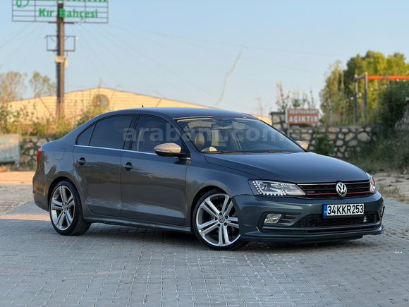 VOLKSWAGEN JETTA 1.2 TSI 2011