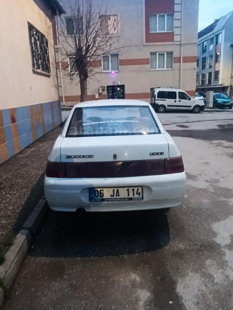 Sahibinden Lada Vega 1.5 1999 Model Eskişehir 285.000 km Beyaz 6