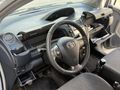 ARMES AUTO'DAN DÜŞÜK KM'DE ÇOK TEMİZ 1.33 YARİS...