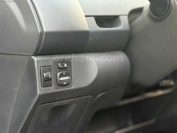 ARMES AUTO'DAN DÜŞÜK KM'DE ÇOK TEMİZ 1.33 YARİS...