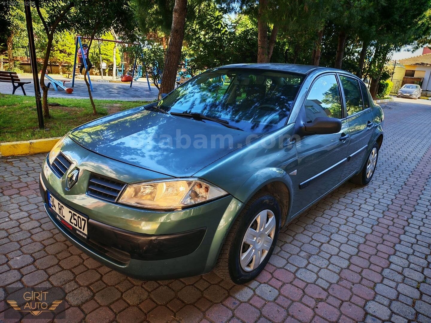 Galeriden Renault Megane 1.5 dCi Authentique 2006 Model İstanbul 213.000 km Yeşil 1