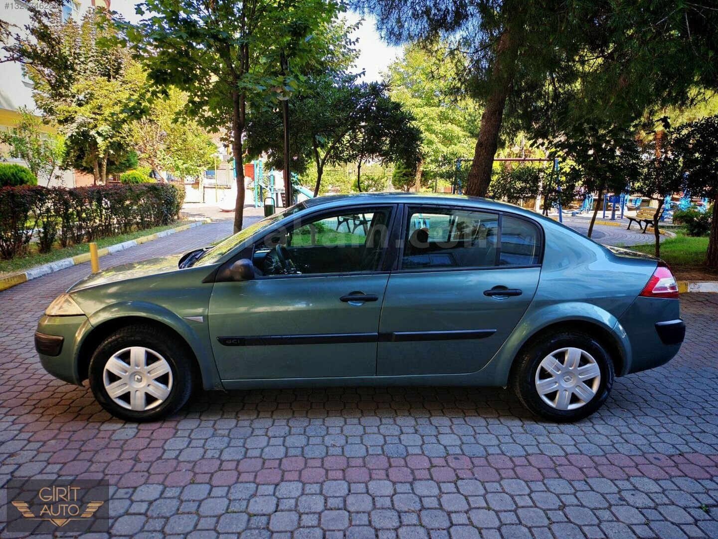 Galeriden Renault Megane 1.5 dCi Authentique 2006 Model İstanbul 213.000 km Yeşil 6