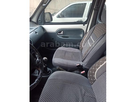 Sahibinden Renault Kangoo 1.9 D 2000 Model