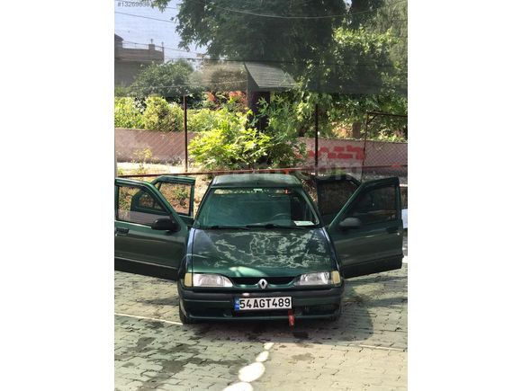 MARS CAR AUTO'DAN RENAULT 19 1.6
