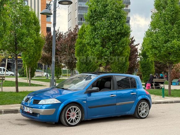 Sahibinden Renault Megane 1.6 Dynamique 2004 Model 