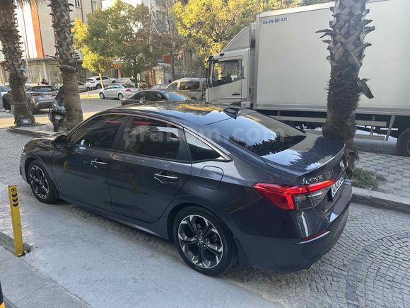 Sahibinden Honda Civic 1.5 i-VTEC Executive Plus 2021 Model 