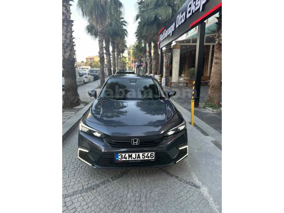 Sahibinden Honda Civic 1.5 i-VTEC Executive Plus 2021 Model 
