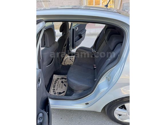 KDR MOTOR'S 2005 RENAULT MEGANE 1.5 DİZEL DİNAMİK PAKET