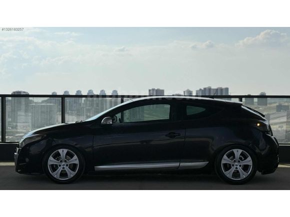 CALVIN CARS| 2010 COUPE TOMTOM AFL FAR